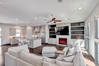 1611 W 22nd St Unit F, Houston, TX 77008