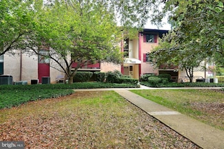 7609 Lee Hwy Unit 303, Falls Church, VA 22042