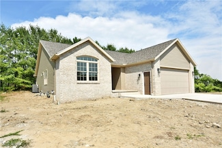 2873 Pebble Creek Ct, Cortland, OH 44410