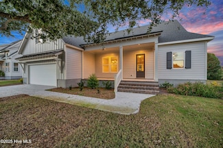 5988 Gray Squirrel Path, Southport, NC 28461