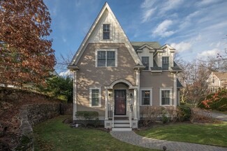44 Beecher Place, Newton Center, MA 02459