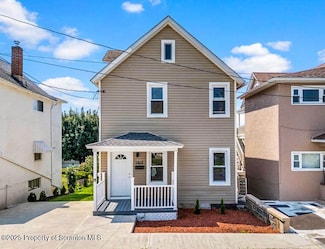 1615 Dickens St, Scranton, PA 18504