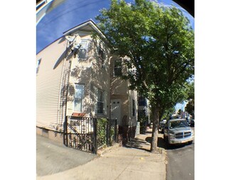 156 Central Ave, Chelsea, MA 02150