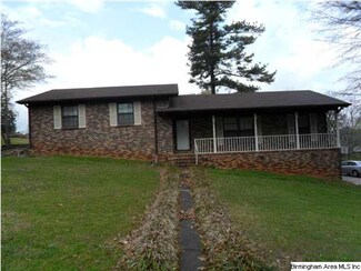 18 Nekoma Dr, Birmingham, AL 35215