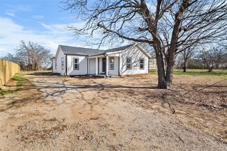 6721 Lindale Rd, Fort Worth, TX 76140