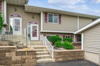 3252 Dodd Ln, Saint Paul, MN 55121