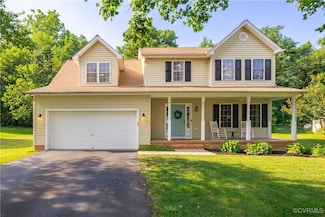 175 Roper Dr, Bowling Green, VA 22427