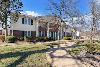 1773 High School Dr, Saint Louis, MO 63144