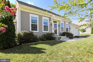 672 Bashore Dr, Martinsburg, WV 25404