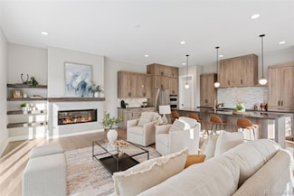 927 William Way, Berthoud, CO 80513