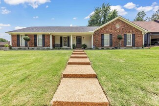 7255 Barnstable Rd, Memphis, TN 38125