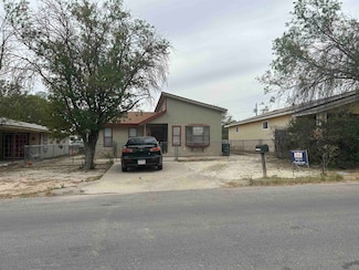 508 E Bowie St, Del Rio, TX 78840