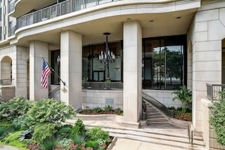 1040 N Lake Shore Dr Unit 30B, Chicago, IL 60611