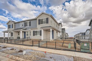 84 N Vandriver Place, Aurora, CO 80018