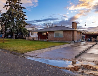 713 8th Ave N, Buhl, ID 83316