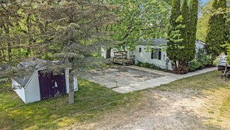 13621 Steffensen St, Gowen, MI 49326