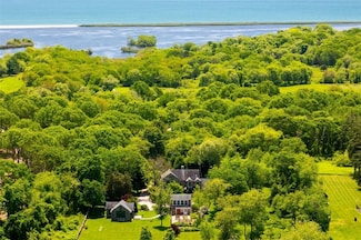 1049 Matunuck School House Rd, South Kingstown, RI 02879