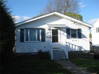 10 Calumet Ave, Johnston, RI 02919
