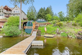 18545 W Big Lake Blvd, Mount Vernon, WA 98274