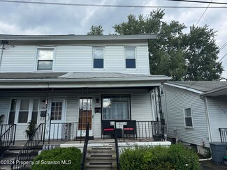 1142 Hampton St, Scranton, PA 18504