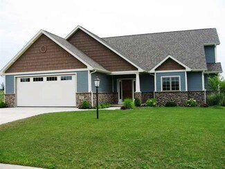 55 Lane 281 Hamilton Lake, Hamilton, IN 46742