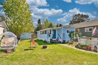 7540 Terrill Dr, Blaine, WA 98230