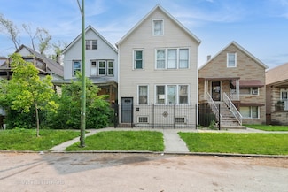8533 S Muskegon Ave, Chicago, IL 60617