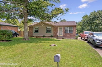 6910 Village Green Blvd, Pewee Valley, KY 40056