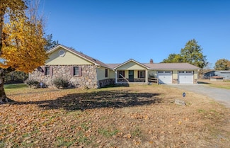 602 Moore Rd, Charleston, TN 37310