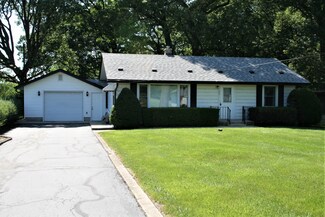 525 Adella Ave, Joliet, IL 60433