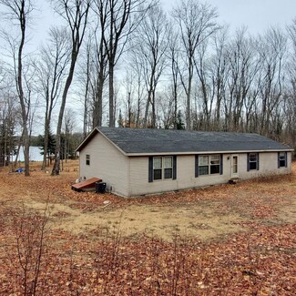 32728 W Piatt Lake Rd, Eckerman, MI 49728