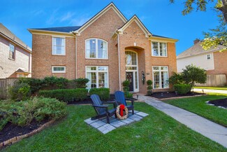 7710 Treeline Dr, Sugar Land, TX 77479