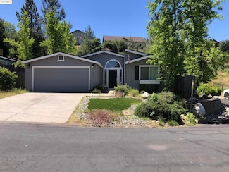 16939 Clouds Rest Rd, Soulsbyville, CA 95372