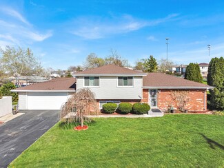 8960 W 86th St, Justice, IL 60458