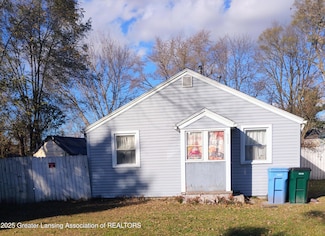 924 Loa St, Lansing, MI 48910