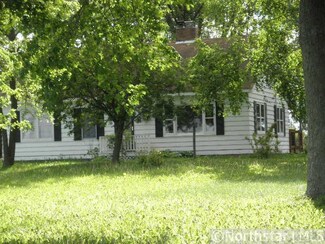 18497 285th St, Shafer, MN 55074