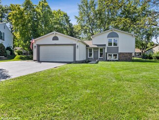 1112 N Old Bridge Rd, Palatine, IL 60067