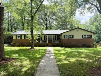 420 Creekview Ct NW, Marietta, GA 30064