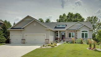 1921 Partridge Ln, Waterloo, IA 50701