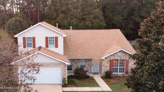 29 Lakeview Dr, Ocean Springs, MS 39564