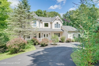 612 Washington Crossing, East Stroudsburg, PA 18301