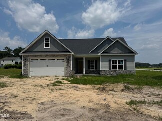3803 Huntcliff Dr, La Grange, NC 28551