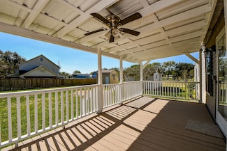 3610 Alice St, Fresno, TX 77545