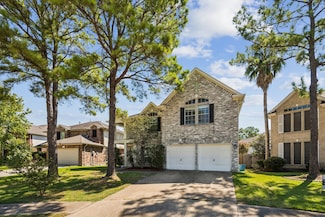 10106 White Oak Trail Ln, Houston, TX 77064