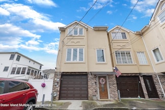 26 Jason Ct, Staten Island, NY 10306