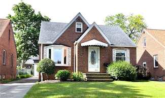 4615 Grantwood Dr, Cleveland, OH 44134