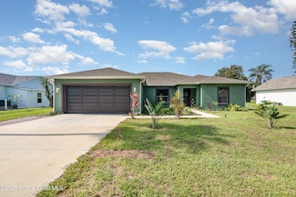 950 Douglas St SE, Palm Bay, FL 32909