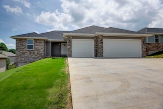 4414 N Shirley Ave, Springfield, MO 65803