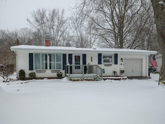 3015 Bard Ave, Kalamazoo, MI 49004