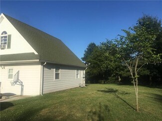 303 Elm St, Lathrop, MO 64465